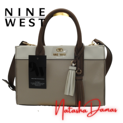 Bolso Gracen Satchel | Nine West | Color pumice multi (beige/crema/café) | 10” x 7” | Mediana